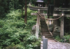 山神社
