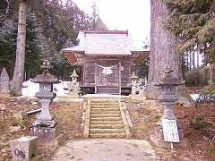 新山神社