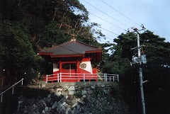 八鳴神社